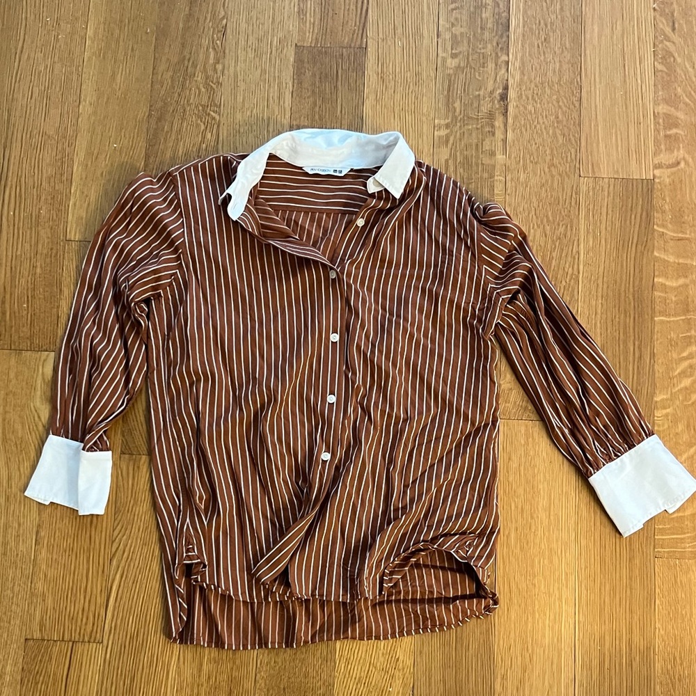 JW ANDERSON Brown and White Striped Button-Down Shirt Uniqlo